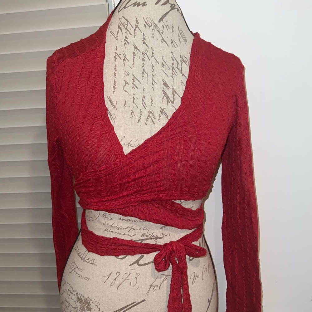 Red tie up top